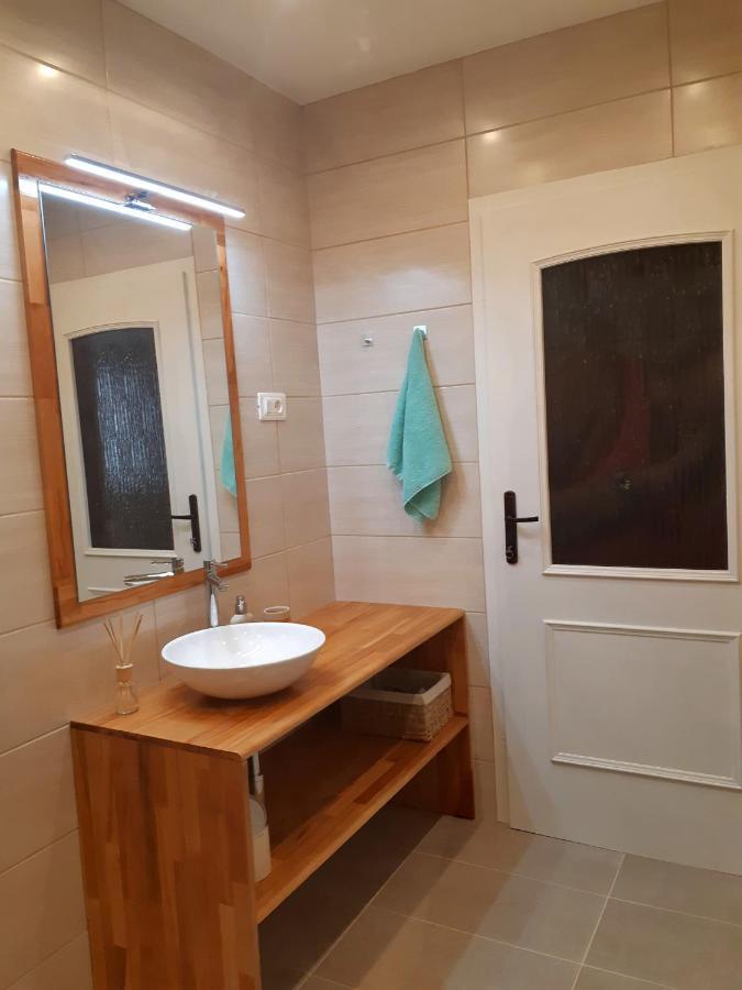 Socaland Apartmaji Dış mekan fotoğraf